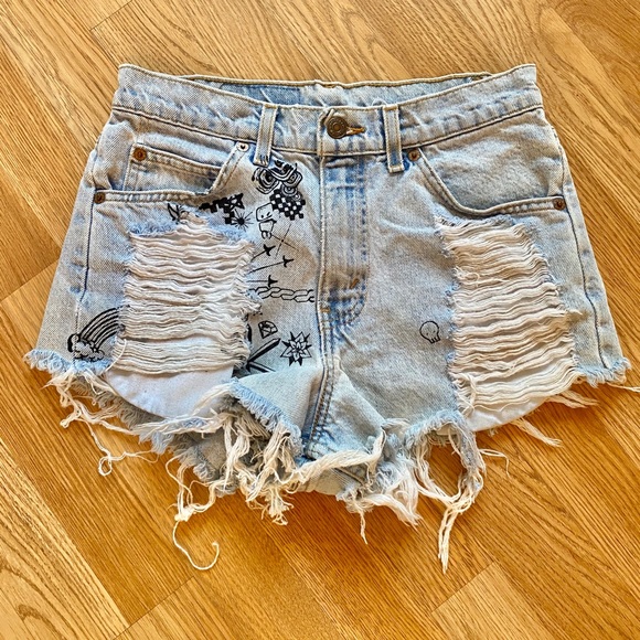 Levi's Pants - Levi’s Mid Rise Distressed Denim Shorts